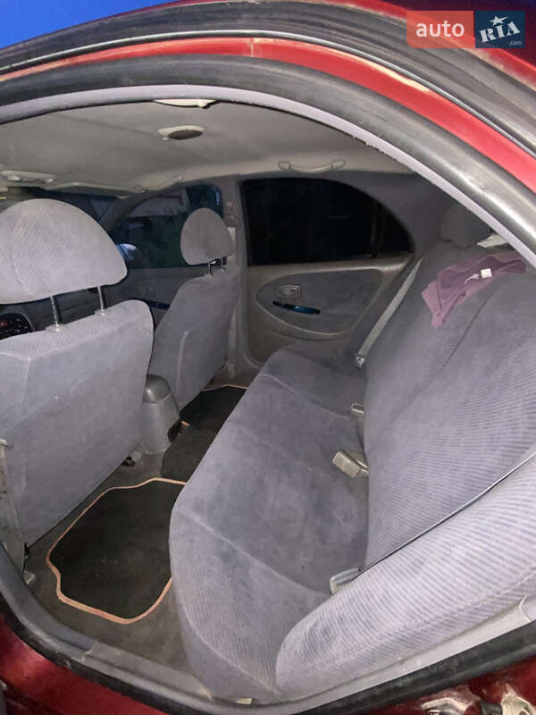 Седан Hyundai Lantra 1999 в Львове