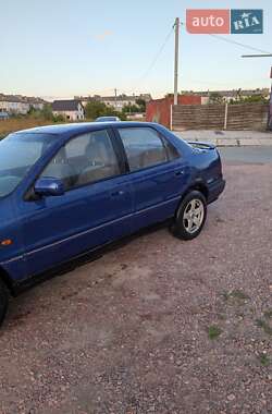 Седан Hyundai Lantra 1992 в 