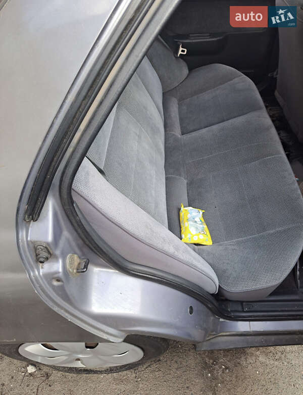 Седан Hyundai Lantra 1992 в Рівному фото 3 Седан Hyundai Lantra 1992 в Рівному