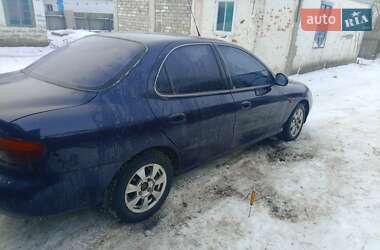Седан Hyundai Lantra 1995 в Краснограде