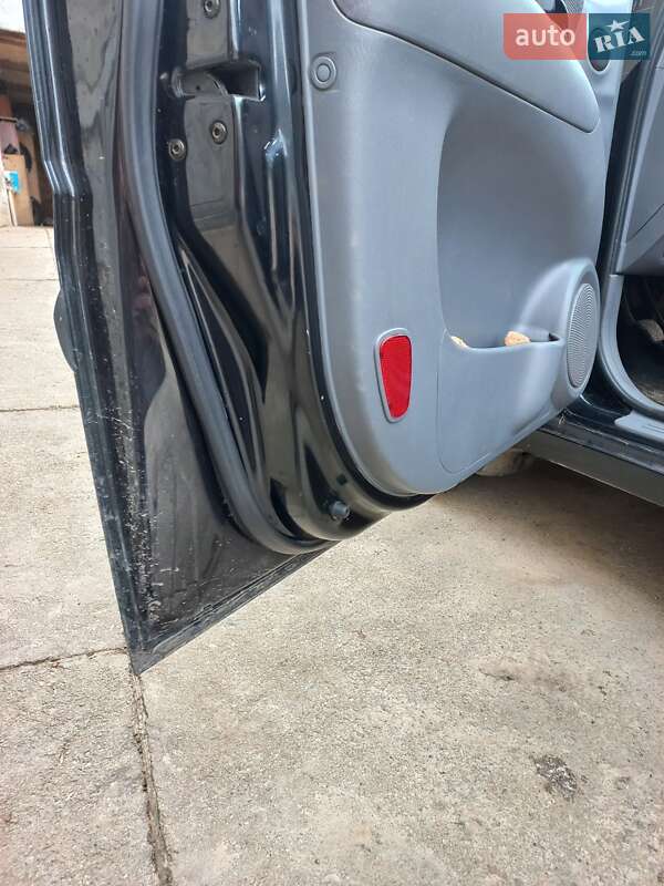 Минивэн Hyundai Matrix 2006 в Добровеличковке