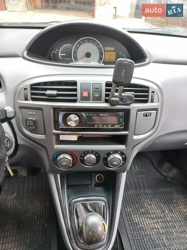 Hyundai Matrix 2006 VIN KMHPN81CP7U309322 фото оголошення 13 з 53