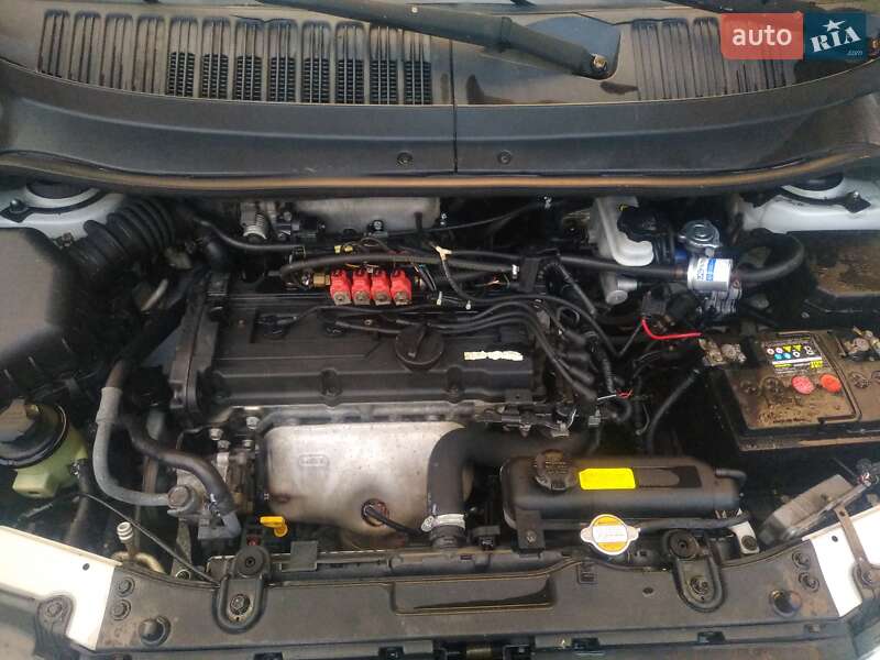 Минивэн Hyundai Matrix 2007 в Лимане