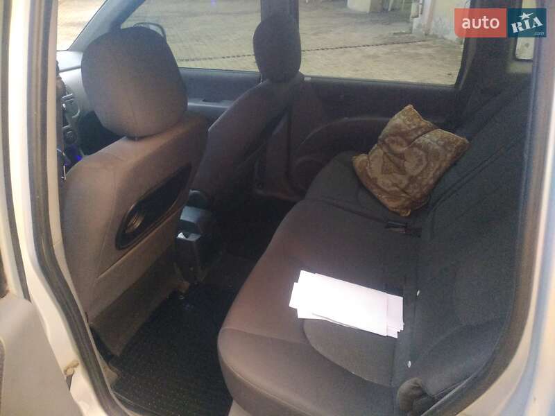 Минивэн Hyundai Matrix 2007 в Лимане