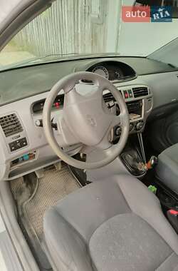 Минивэн Hyundai Matrix 2008 в 