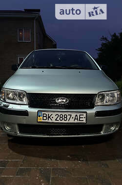 Минивэн Hyundai Matrix 2006 в Вараше