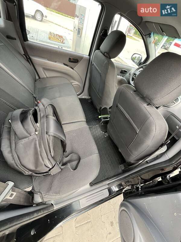 Минивэн Hyundai Matrix 2007 в Барышевке