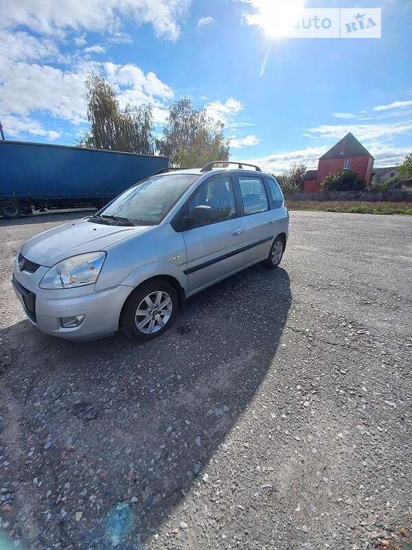 Минивэн Hyundai Matrix 2008 в Киеве