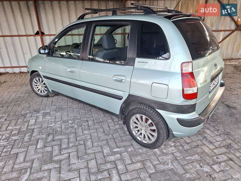 Минивэн Hyundai Matrix 2006 в Херсоне