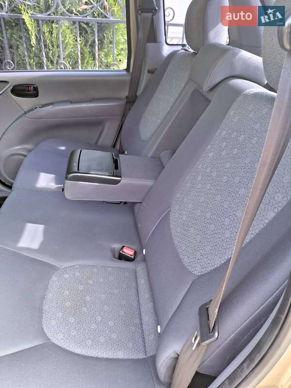 Мінівен Hyundai Matrix 2005 в Чернівцях