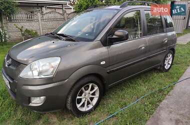 Минивэн Hyundai Matrix 2009 в 