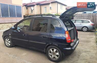 Минивэн Hyundai Matrix 2006 в 