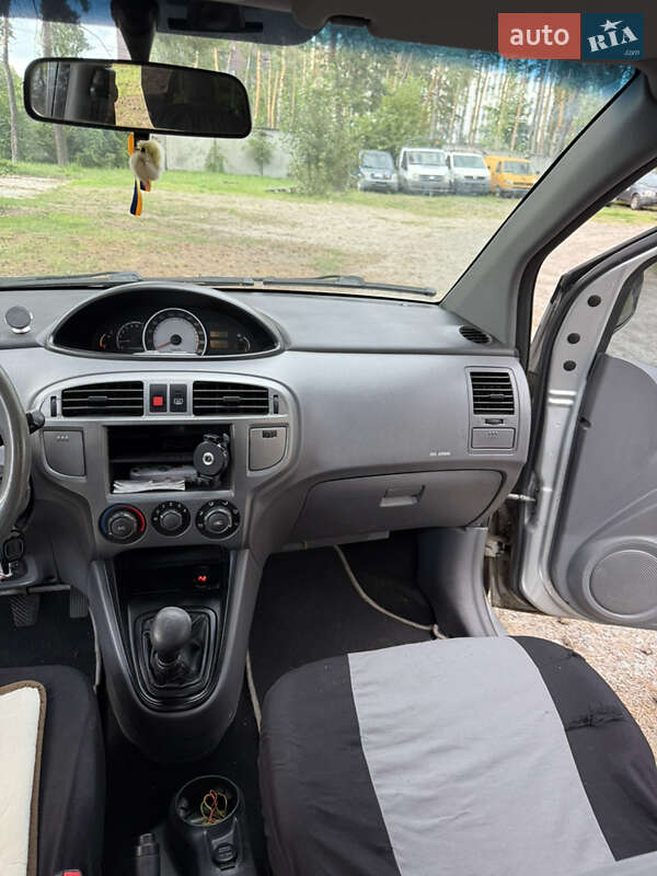Минивэн Hyundai Matrix 2007 в Киеве