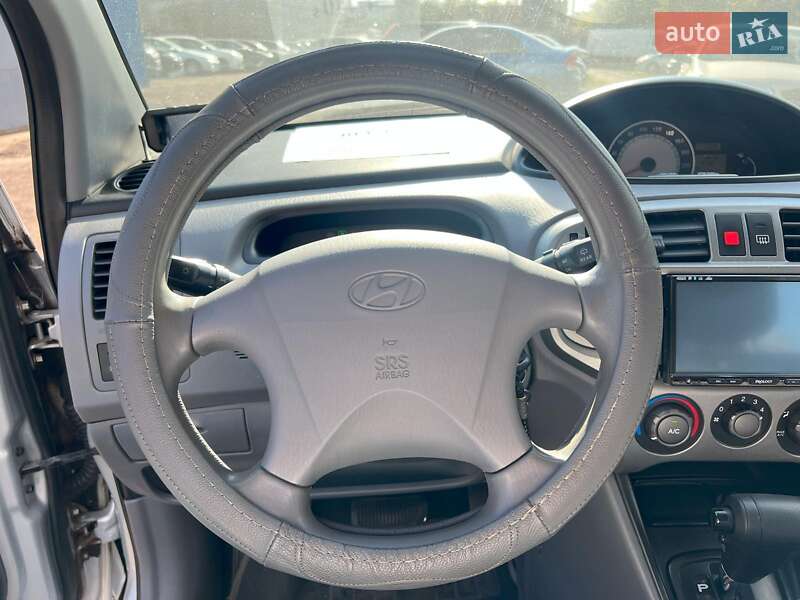Минивэн Hyundai Matrix 2008 в Киеве
