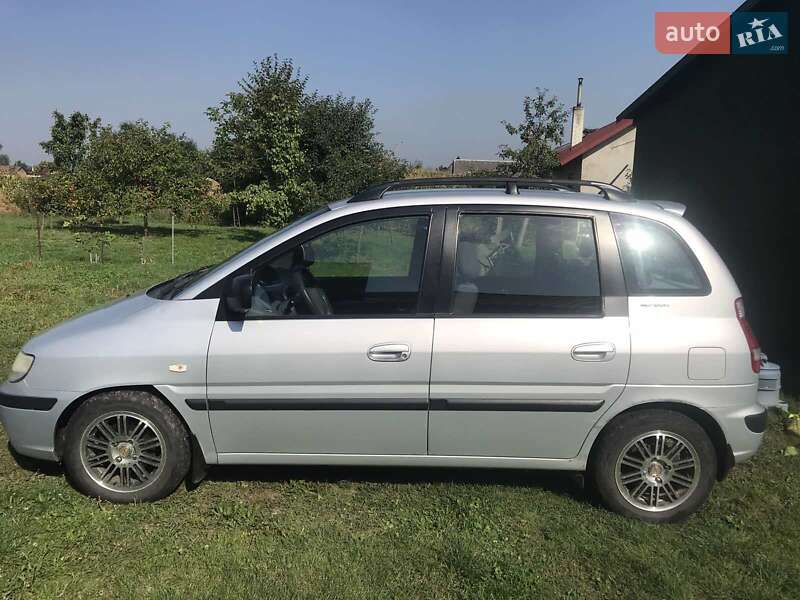 Минивэн Hyundai Matrix 2007 в Буске