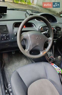 Мінівен Hyundai Matrix 2008 в 