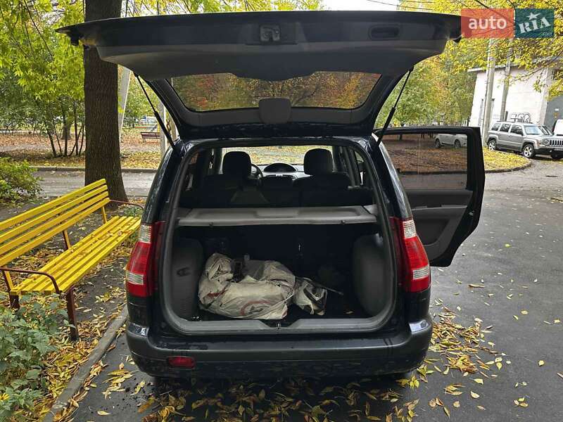 Мінівен Hyundai Matrix 2006 в Харкові фото 25 Мінівен Hyundai Matrix 2006 в Харкові