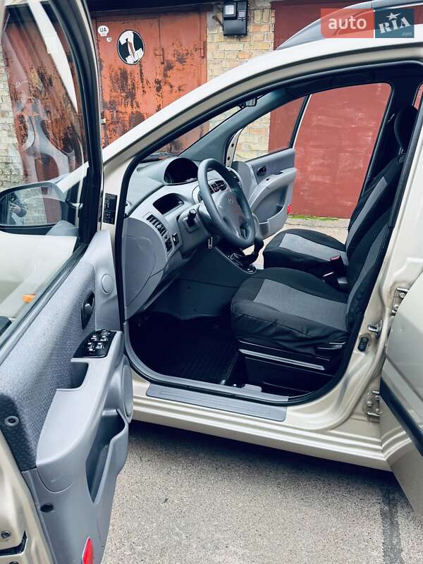 Мінівен Hyundai Matrix 2007 в Києві фото 19 Мінівен Hyundai Matrix 2007 в Києві