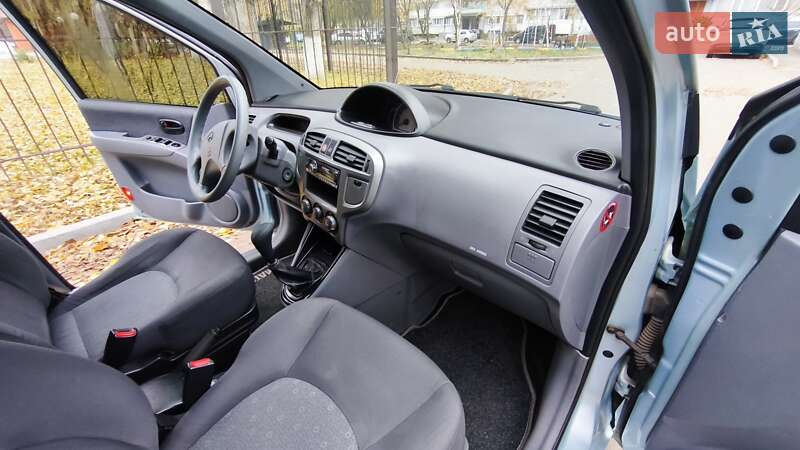 Мінівен Hyundai Matrix 2007 в Дніпрі