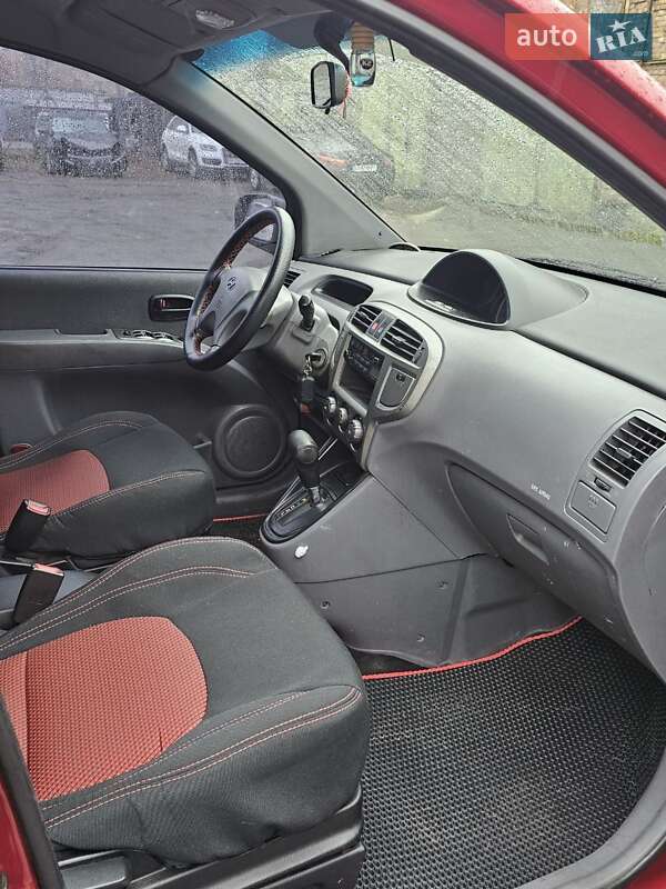 Минивэн Hyundai Matrix 2006 в Киеве