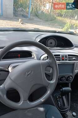 Минивэн Hyundai Matrix 2005 в Килии