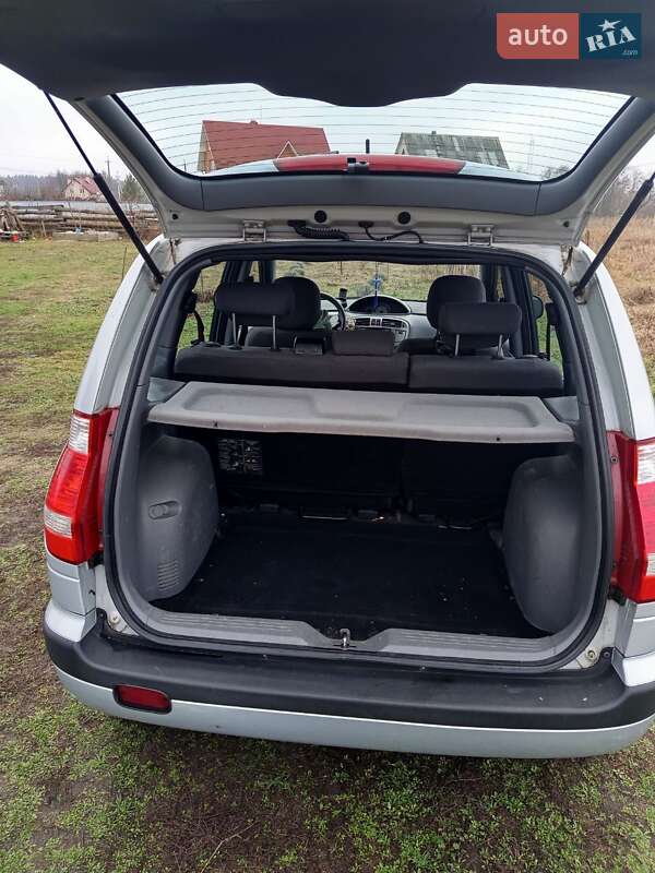 Минивэн Hyundai Matrix 2008 в Макарове