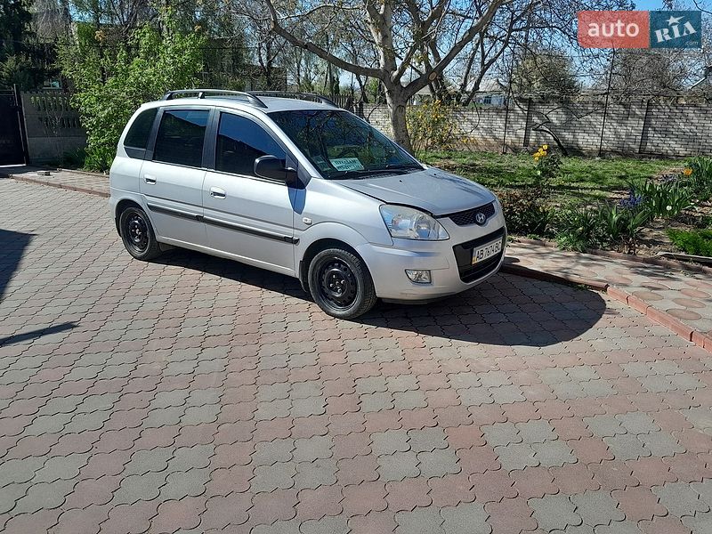 Минивэн Hyundai Matrix 2008 в Бершади
