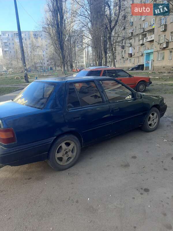 Седан Hyundai Pony 1994 в Одессе