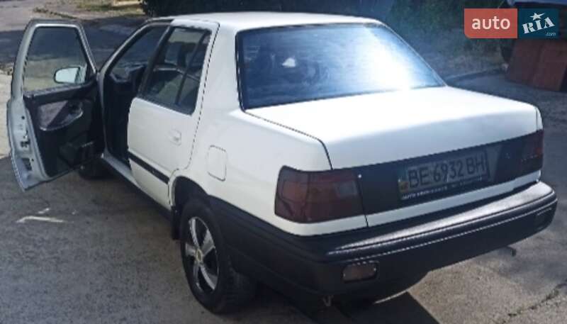 Седан Hyundai Pony 1992 в Миколаєві
