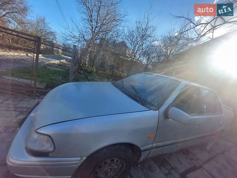 Седан Hyundai Pony 1992 в Львове