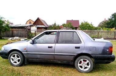 Седан Hyundai Pony 1992 в Костополе