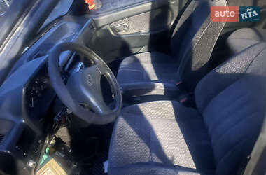 Седан Hyundai Pony 1993 в 