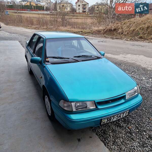 Седан Hyundai Pony 1994 в Тернополе