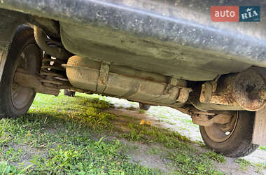 Седан Hyundai Pony 1992 в Львове