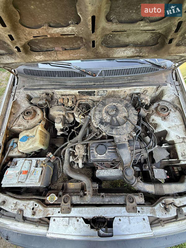 Седан Hyundai Pony 1992 в Львові