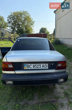 Седан Hyundai Pony 1992 в Львове