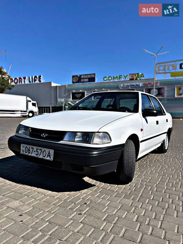 Седан Hyundai Pony 1994 в Одессе