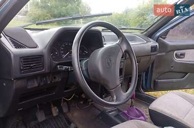 Седан Hyundai Pony 1992 в 