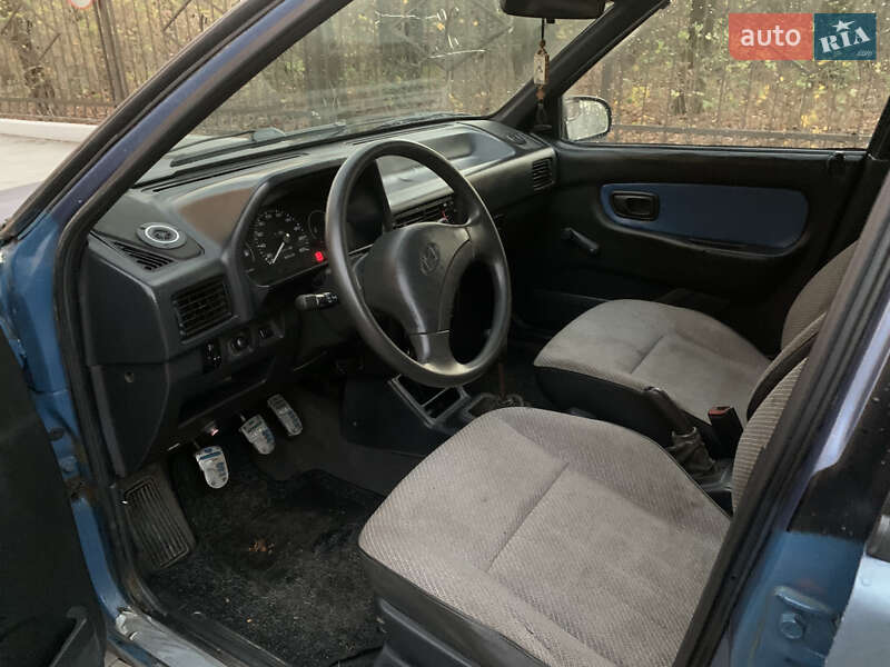 Седан Hyundai Pony 1992 в Овидиополе