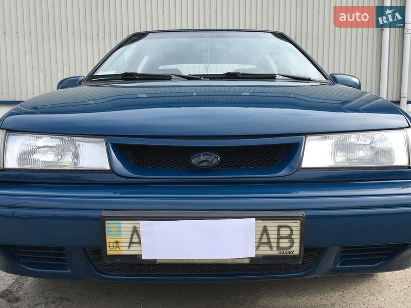 Седан Hyundai Pony 1992 в Вышгороде