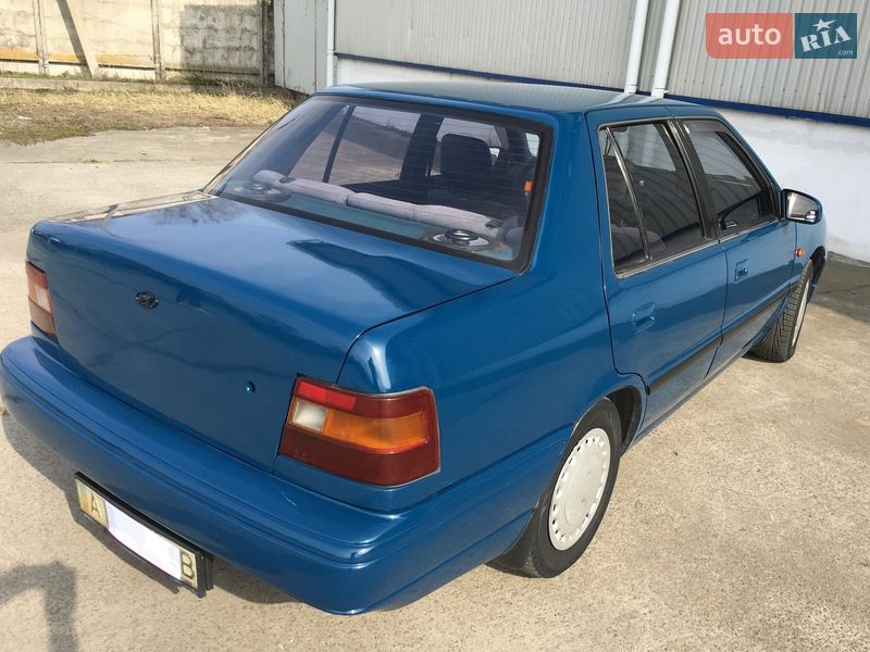 Седан Hyundai Pony 1992 в Вышгороде