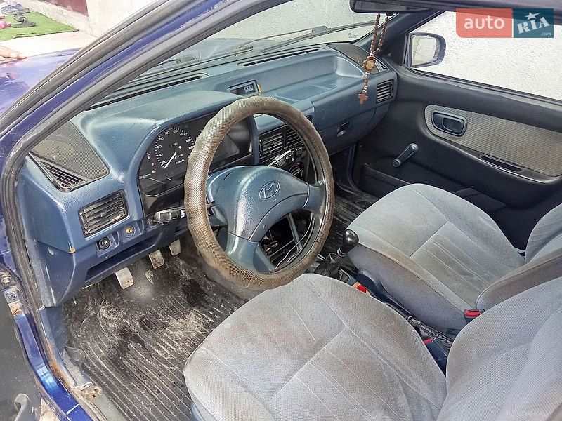 Hyundai Pony 1982