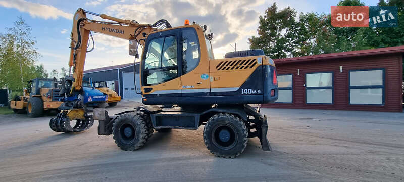 Колесный экскаватор Hyundai R 140LS-9 2013 в Одессе