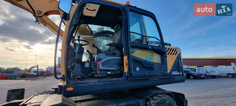Колесный экскаватор Hyundai R 140LS-9 2013 в Одессе