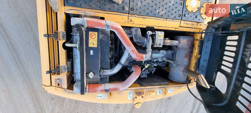 Колесный экскаватор Hyundai R 140LS-9 2013 в Одессе