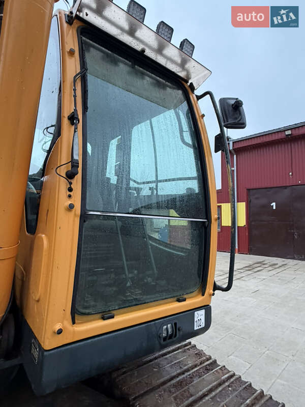 Гусеничный экскаватор Hyundai R 250 NLC-9 2012 в Одессе