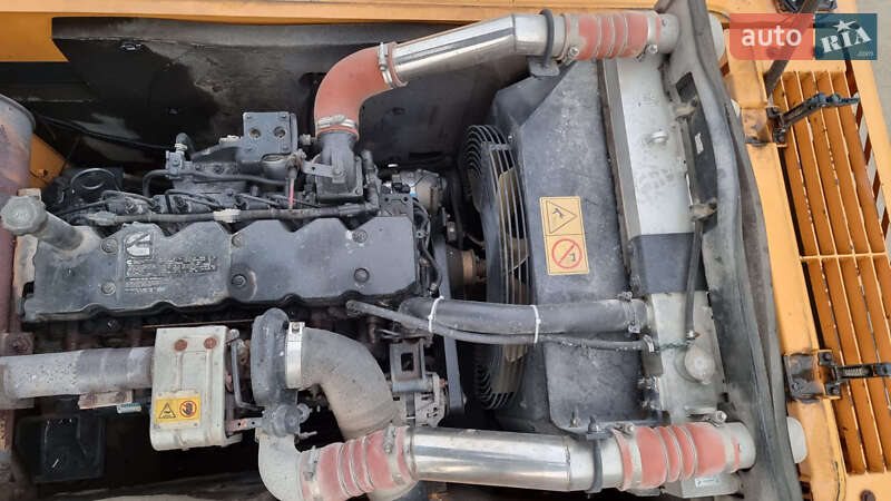 Гусеничный экскаватор Hyundai R 250 NLC-9 2012 в Одессе