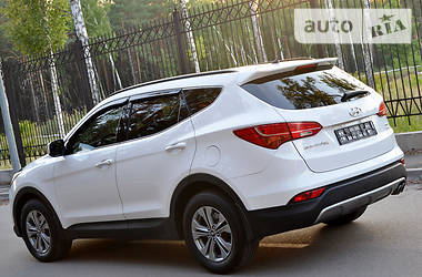 Внедорожник / Кроссовер Hyundai Santa FE 2014 в Киеве