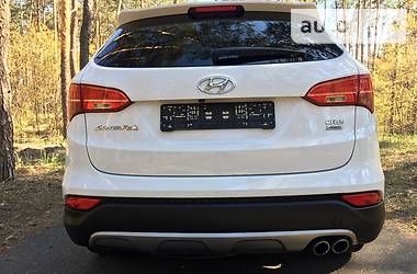 Седан Hyundai Santa FE 2014 в Киеве