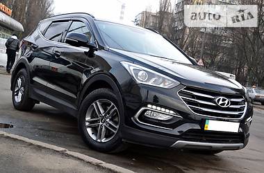 Внедорожник / Кроссовер Hyundai Santa FE 2016 в Киеве